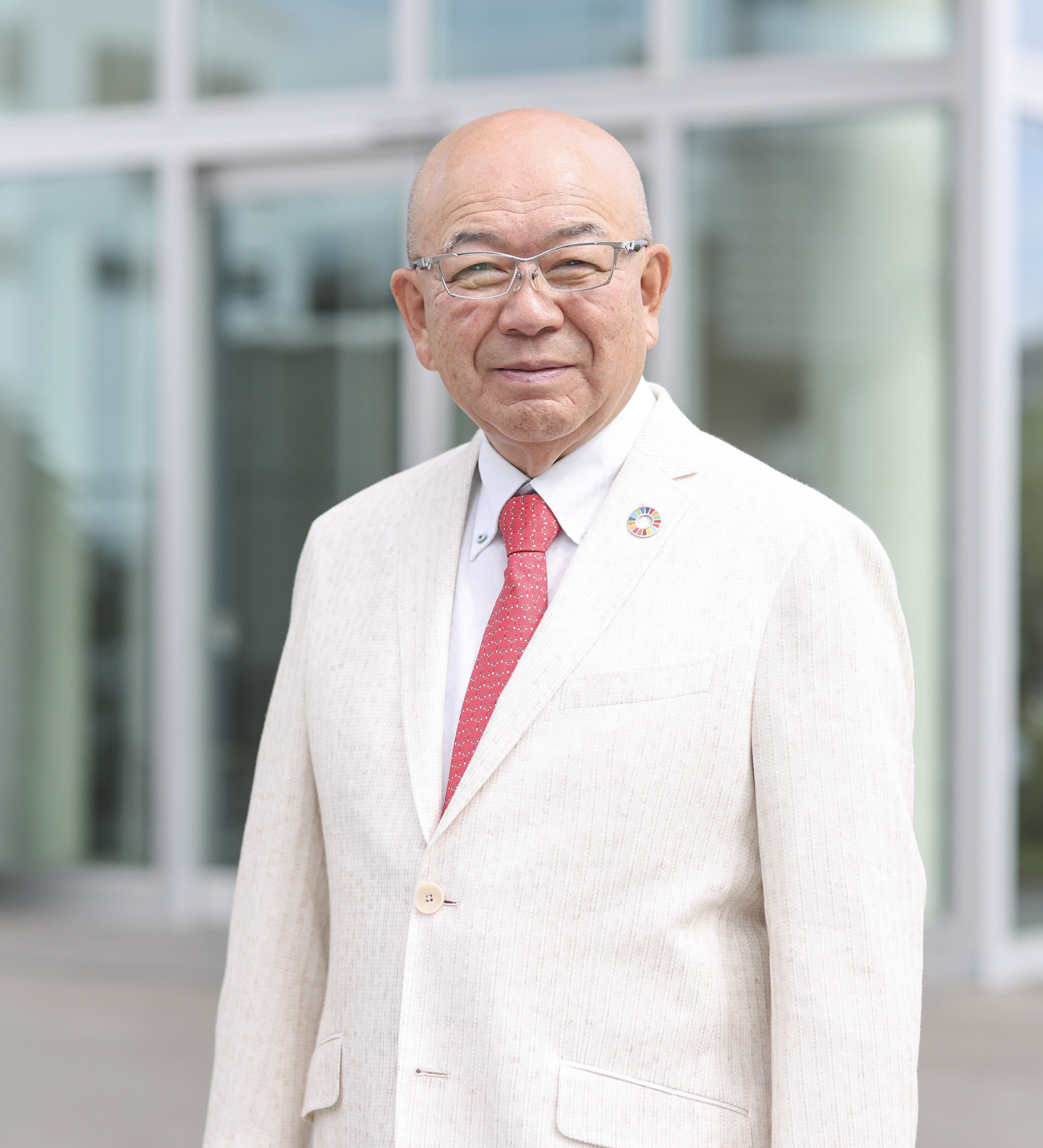 代表取締役会長　花 井　和 延